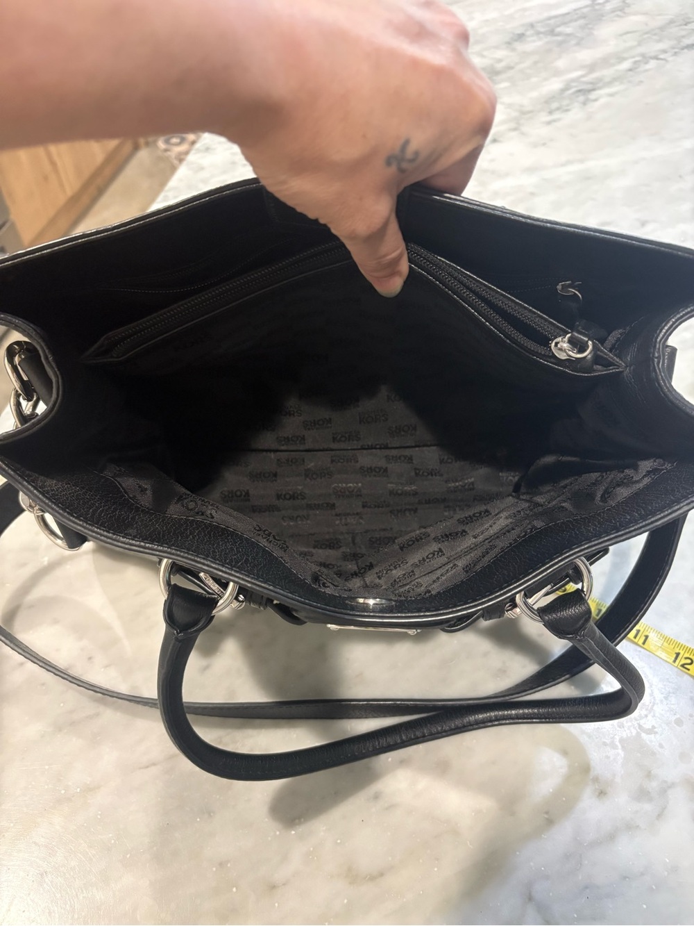 Michael Kors Hamilton Large Satchel Black Pebbled Leather Silver Chain Tote Bag - Picture 7 of 9